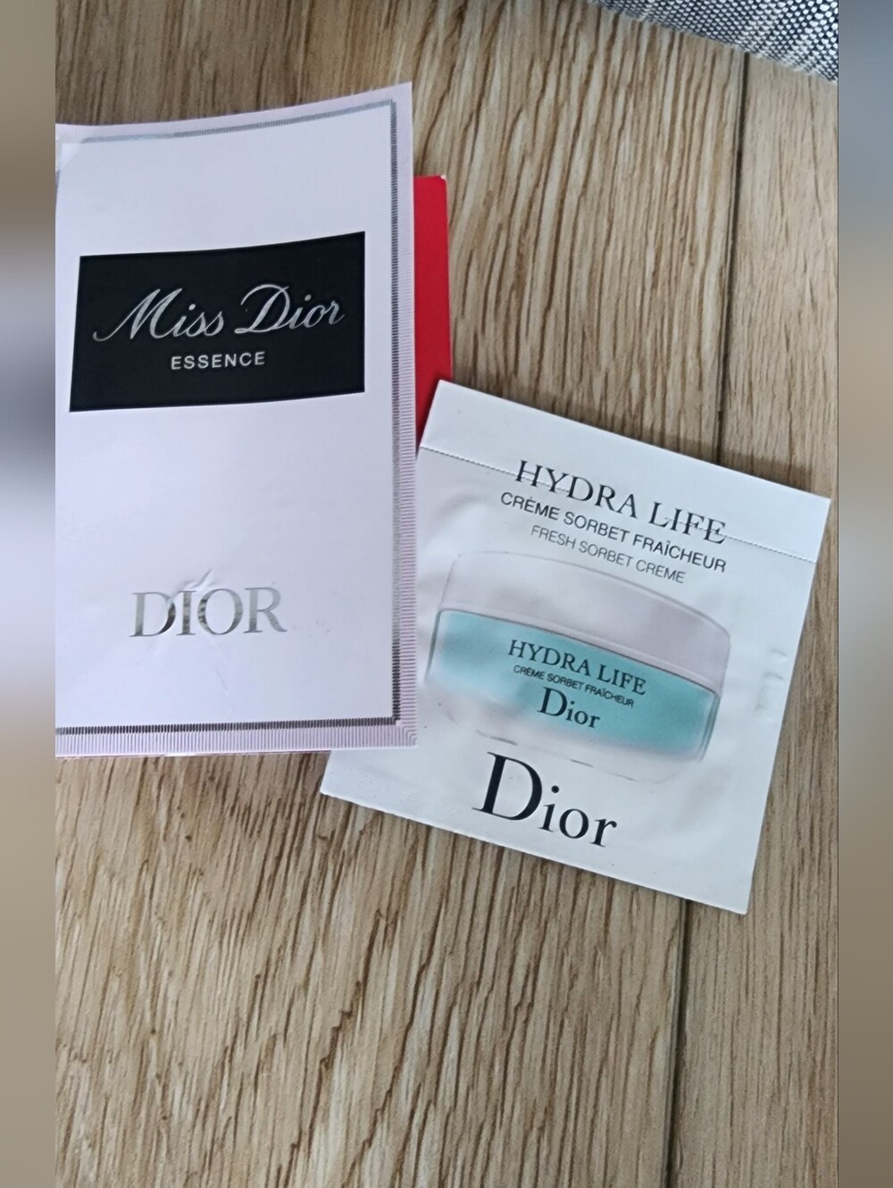 New Dior Black/white Mini Cosmetic Bag/ Coin Purse + 2 Samples Gift - Picture 6 of 6